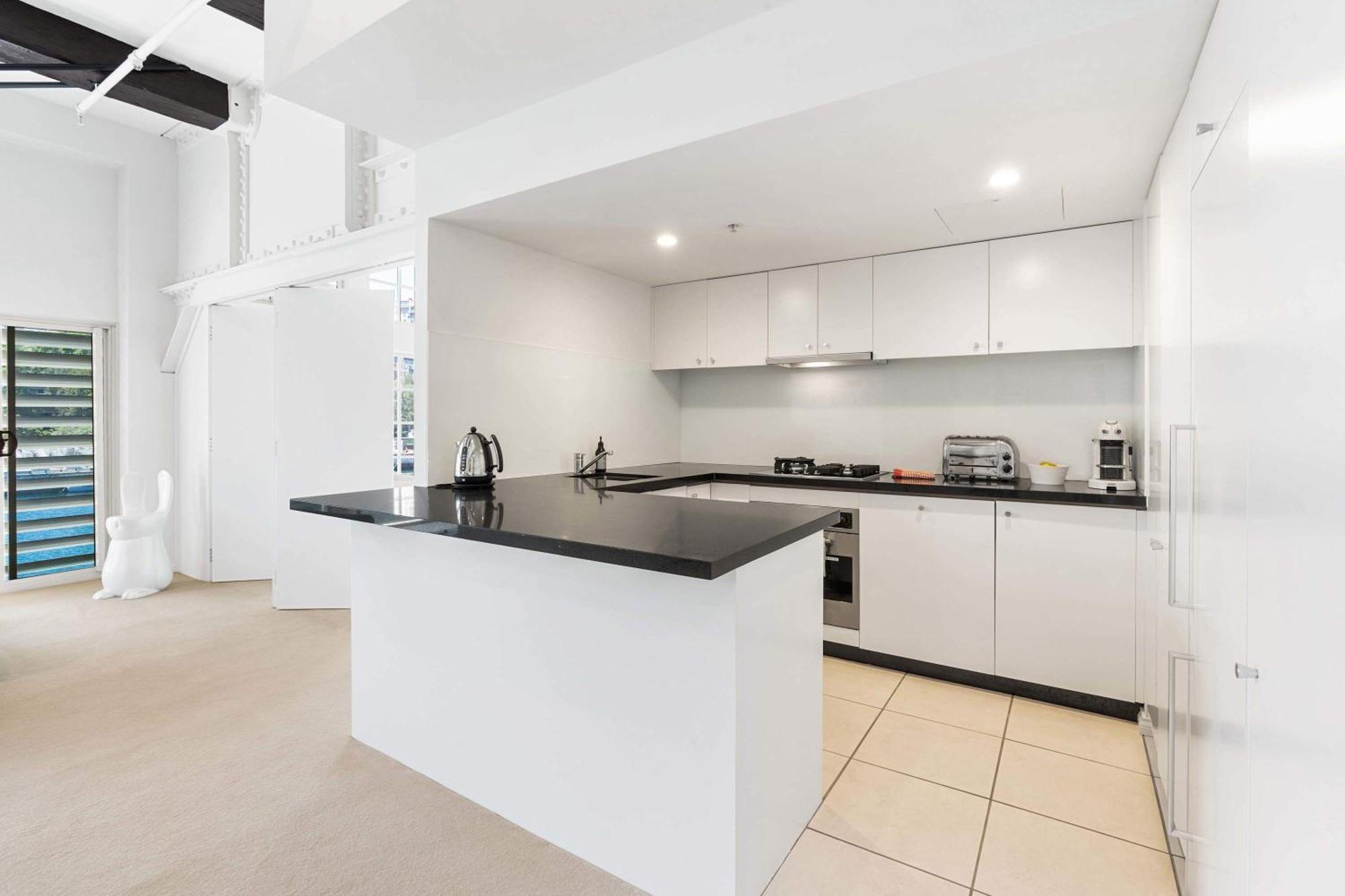 Spacious Waterfront Luxury At Woolloomooloo Wharf Sydney