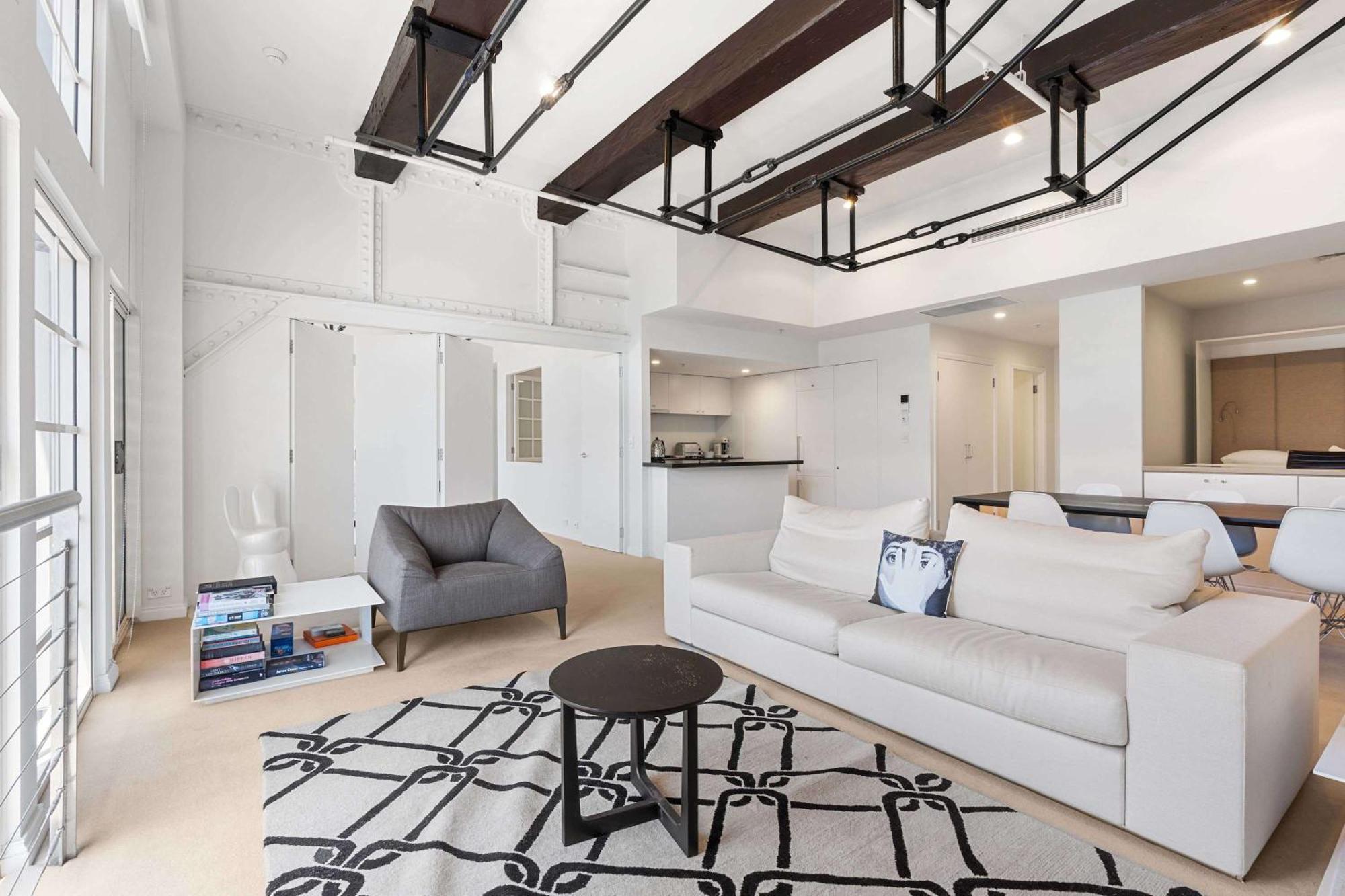 Spacious Waterfront Luxury At Woolloomooloo Wharf